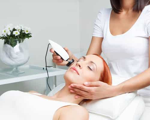 Handheld radiofrequency skin procedure at VIVO Glasgow