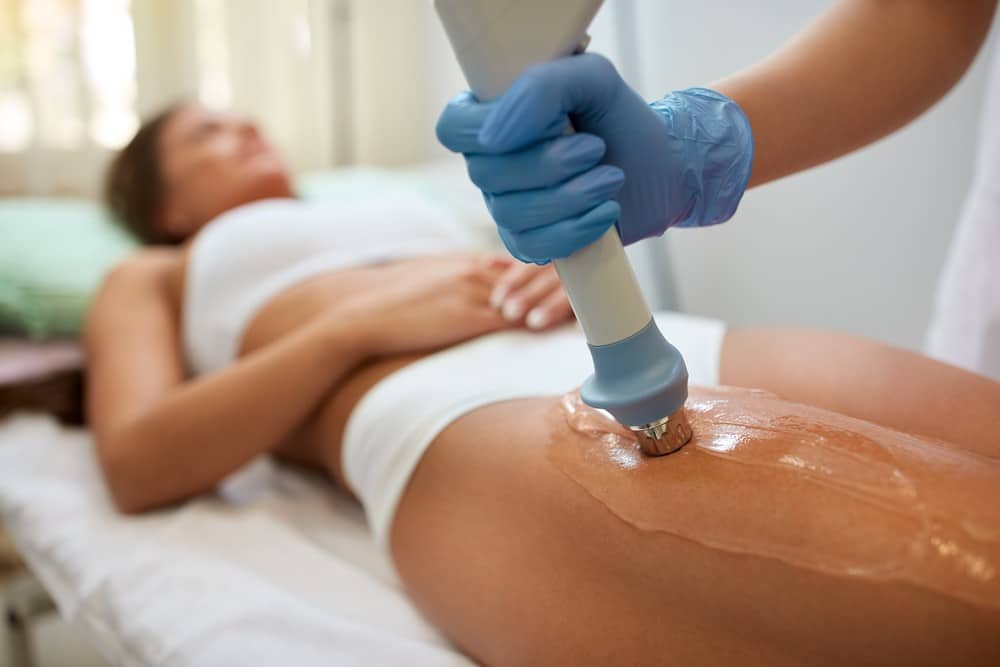 Ultrasound transducer gliding over a defined body-contouring area